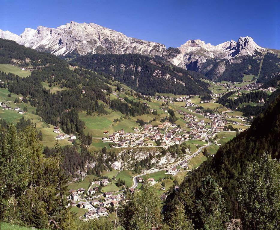Garni Le Chalet Santa Cristina Val Gardena Екстериор снимка