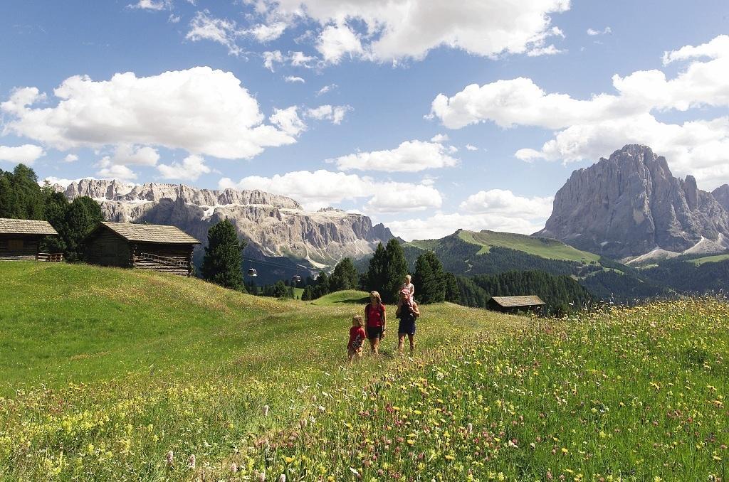 Garni Le Chalet Santa Cristina Val Gardena Екстериор снимка